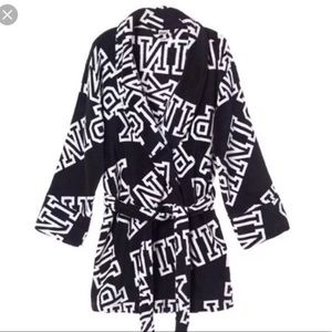 VSPINK Black and White Robe NWOT